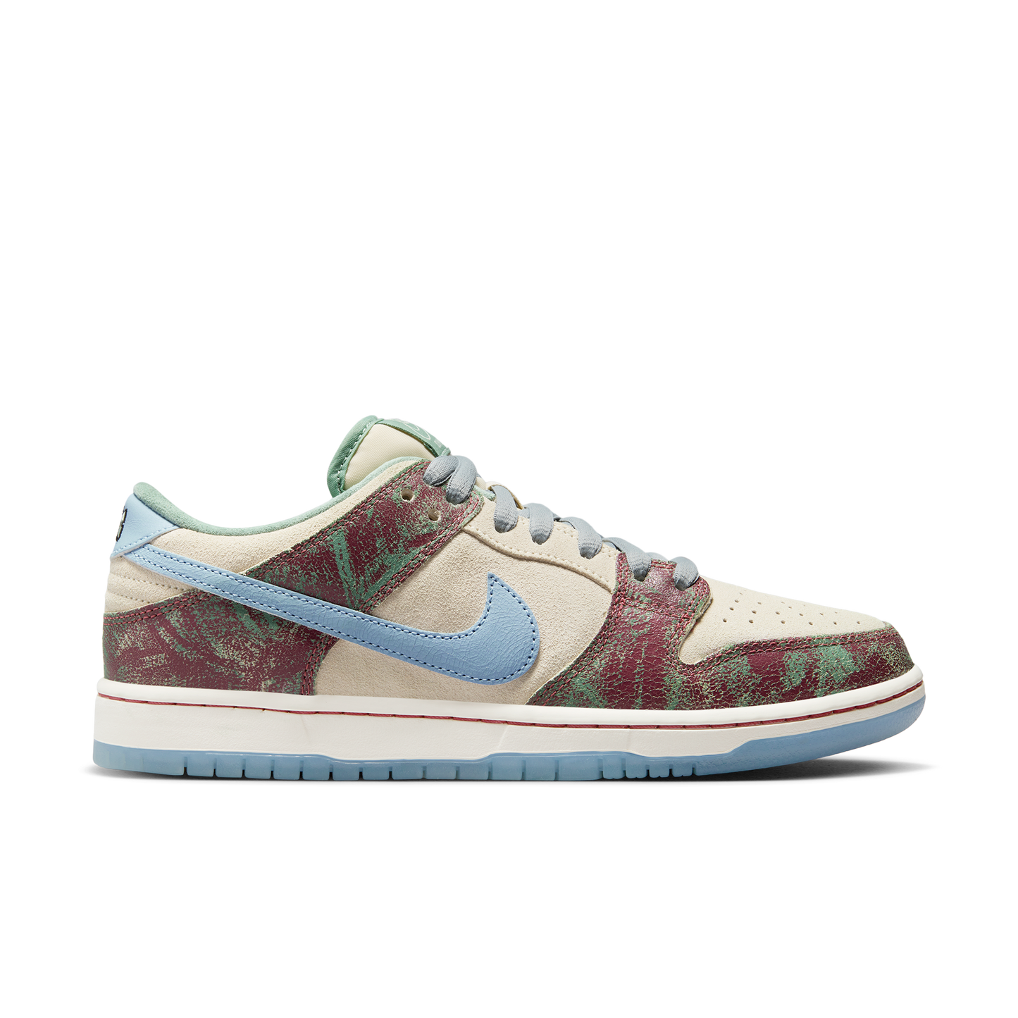 CSC x NIKE SB DUNK LOW PRO