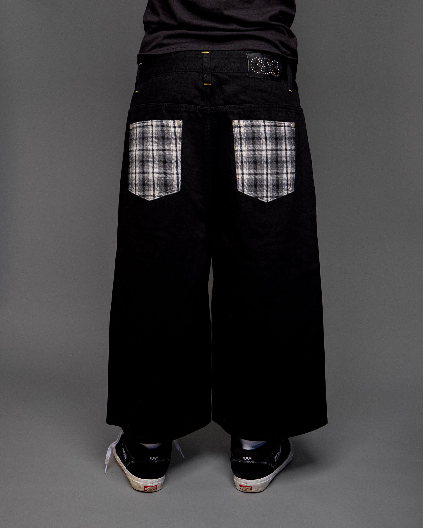PLAID POCKET SHORTS